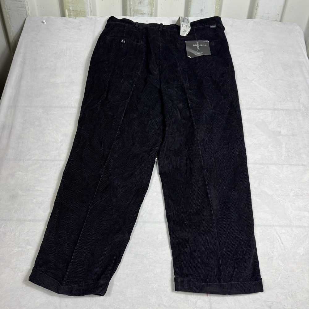 Vintage Dockers Cordrouy Pants Mens Black Classic Fit Pleated Size W34 L30 NWT - Picture 2 of 16